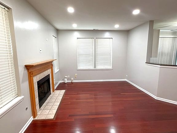 5th image of 2932 Falling Waters Ln