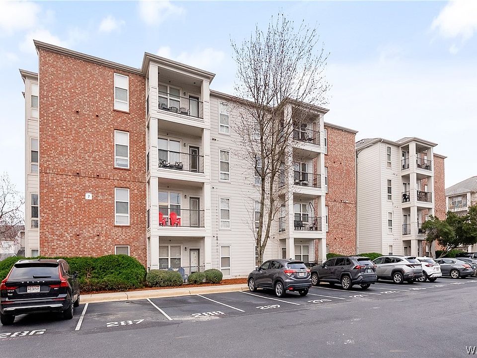 1st image of 600 13th St Unit 732