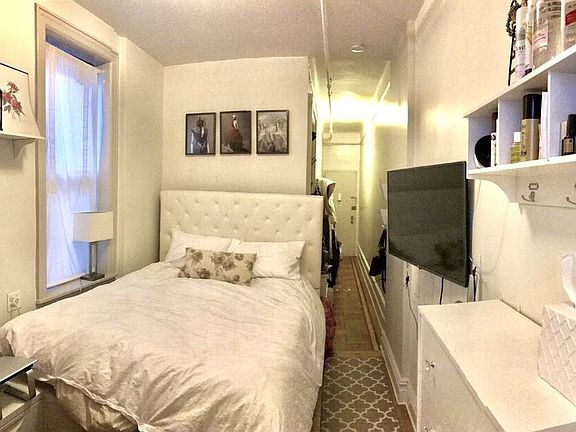 4th image of 45 W 85th St #4A