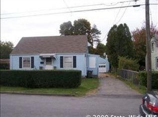 20 King Rd, Middletown, RI 02842