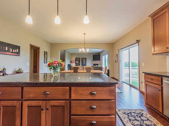 4th image of 24767 Superior Cir