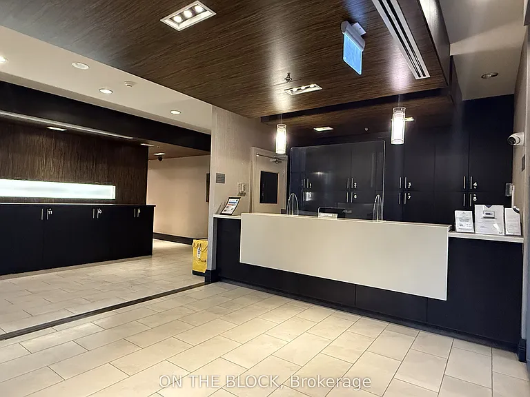 320 Richmond St E #313 — Photo 37