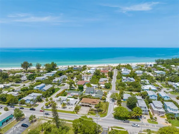 4708 Gulf Dr, Holmes Beach, FL 34217