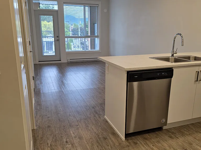 45875 Victoria Ave — Photo 13