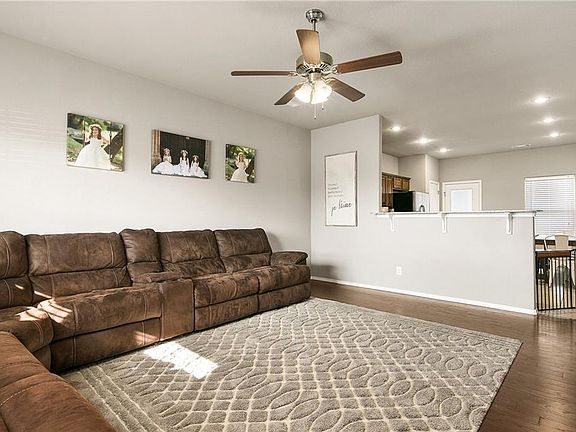 5th image of 4406 SW Fieldstone Blvd