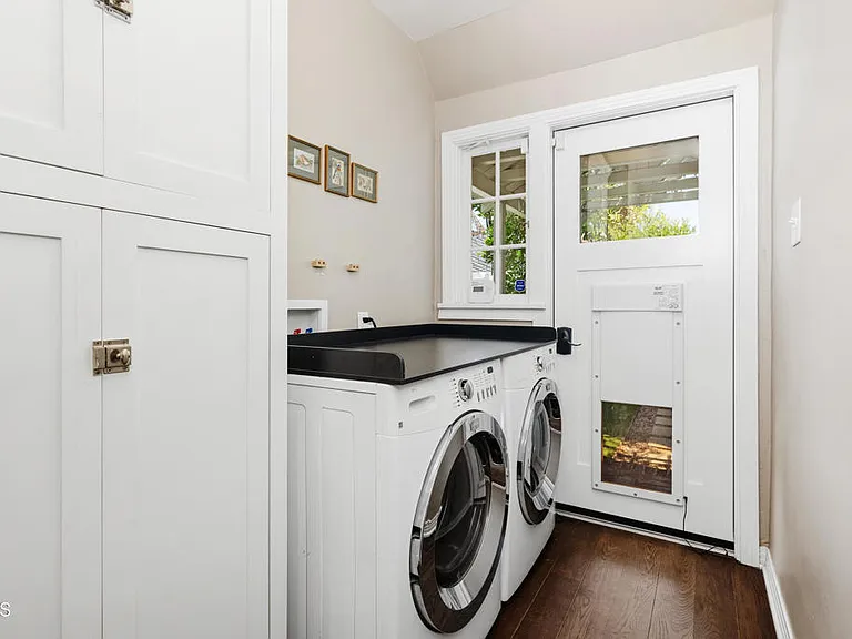 840 Victoria Dr — Photo 18