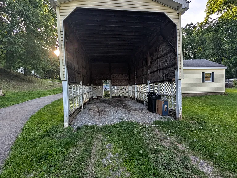 1452 Davisson Run Rd — Photo 3