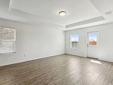 4417 Benham Dr — Photo 5