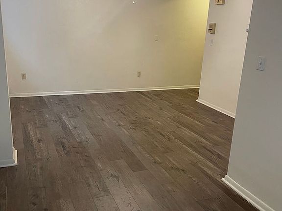 5th image of 382-384 Snelling Ave S #6