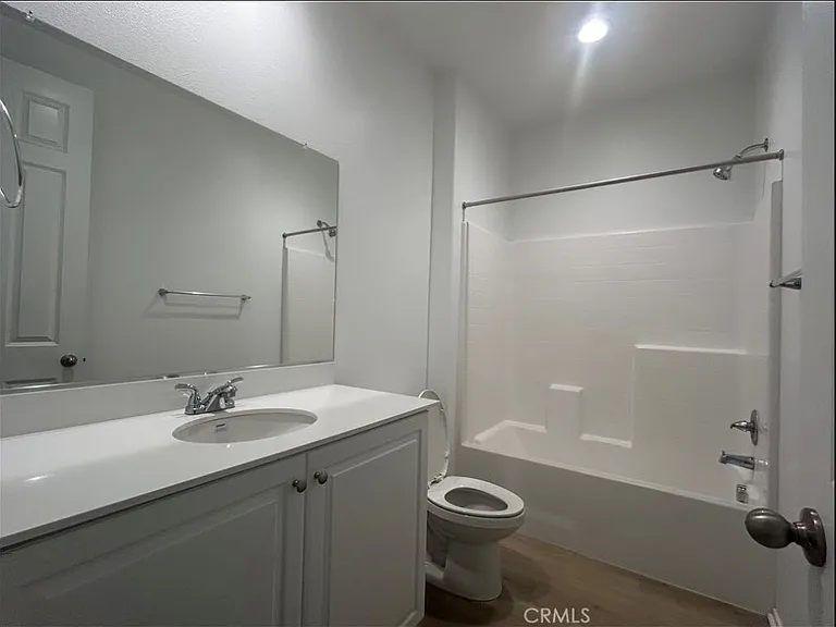 12574 Dartola St — Photo 8
