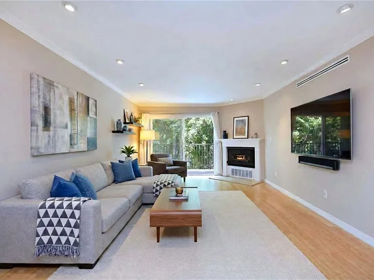 1230 Horn Ave #414 — Photo 4