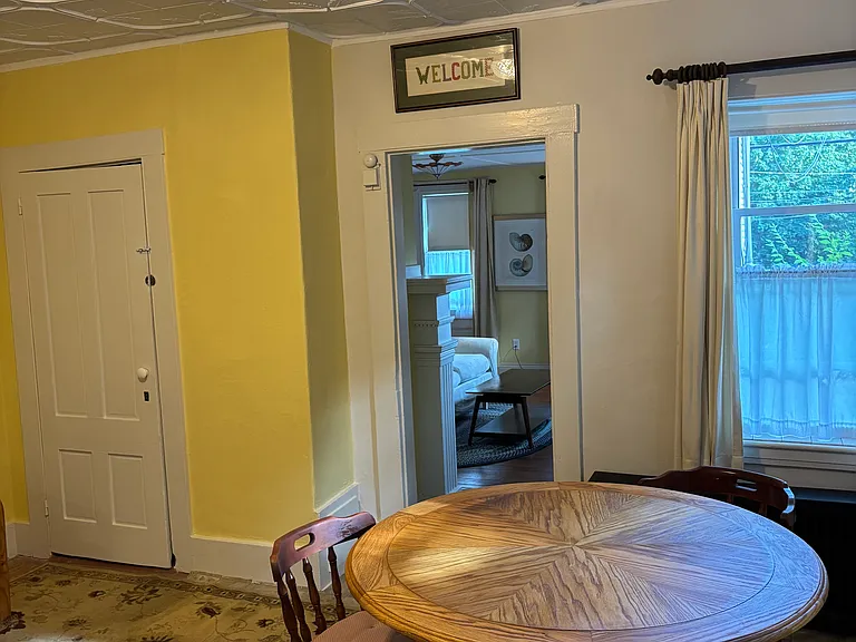 32 Government St — Photo 18