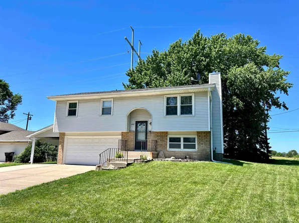 402 Market Pl, Norfolk, NE 68701