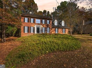175 Creekwood Trl, Fayetteville, GA