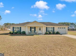 6667 Pine Ridge Cir, Blackshear, GA 31516