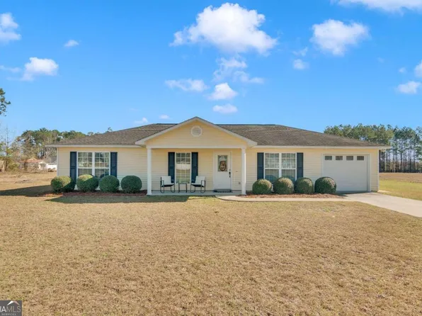 6667 Pine Ridge Cir, Blackshear, GA 31516