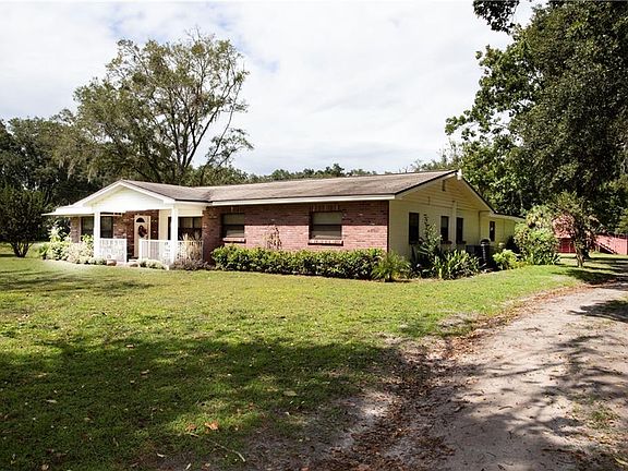 2nd image of 4420 Horseshoe Lake Way