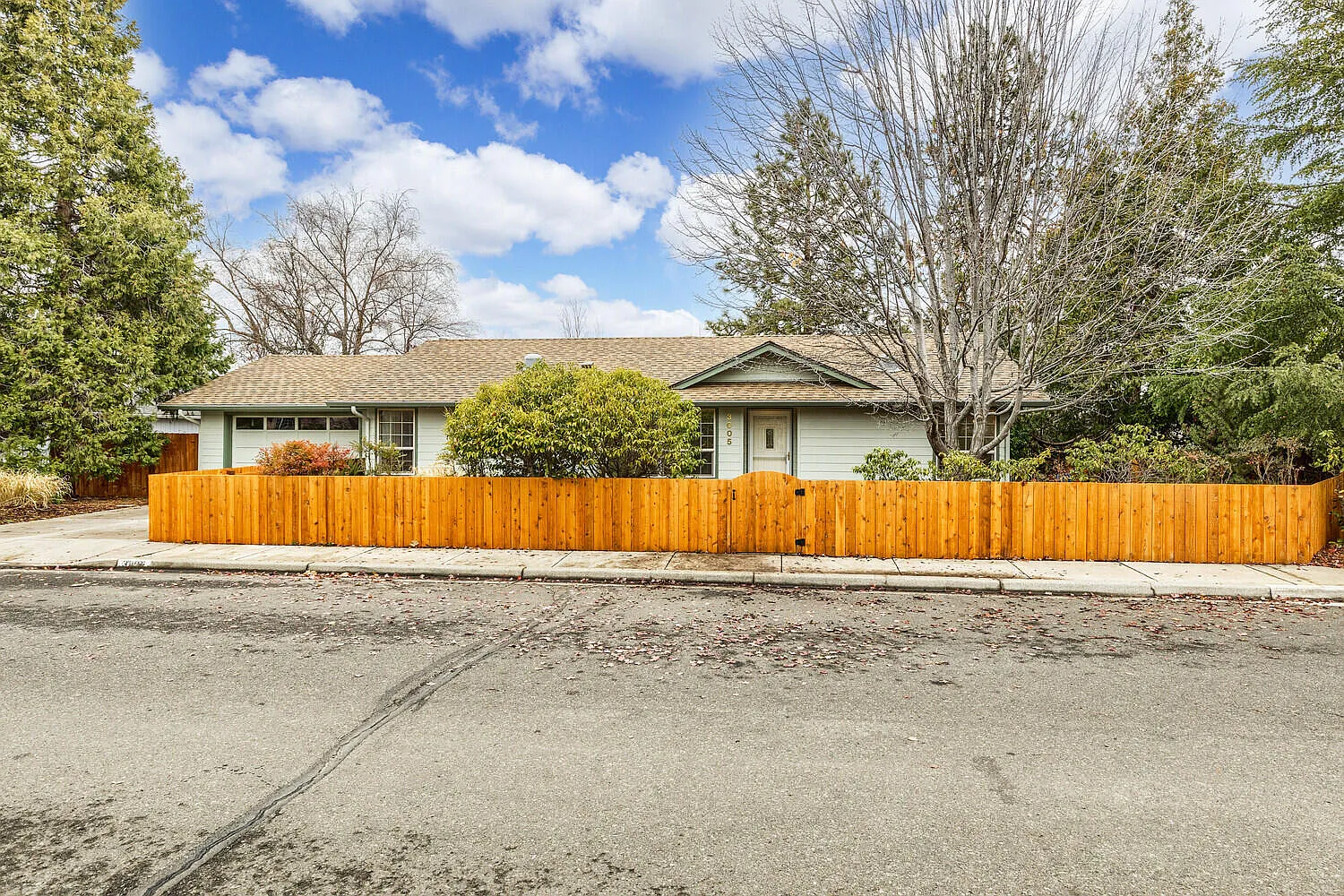3005 Nova Dr photo 1