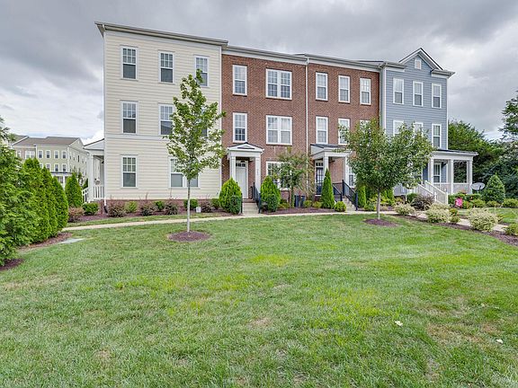 2nd image of 305 Kara Ln