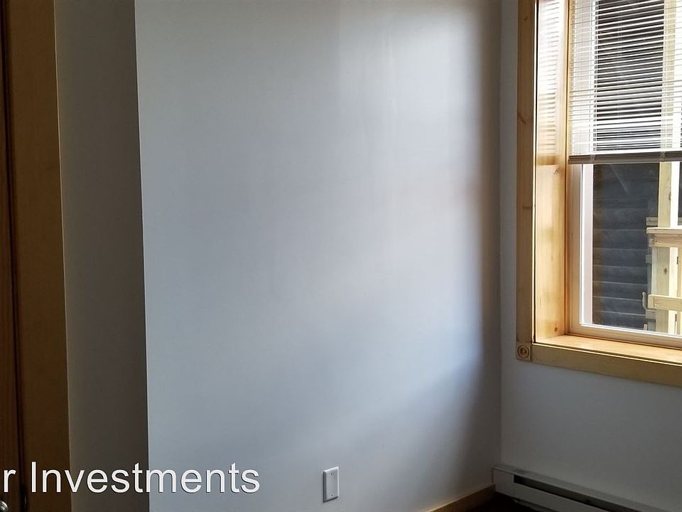 2nd image of 217 S 7th St APT 5