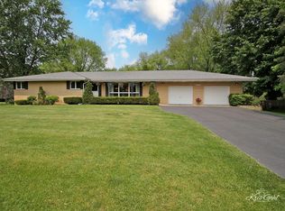 24530 W Highview Dr, Antioch, IL 60002