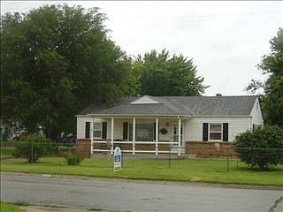 1st image of 1406 E Diedrich Ave