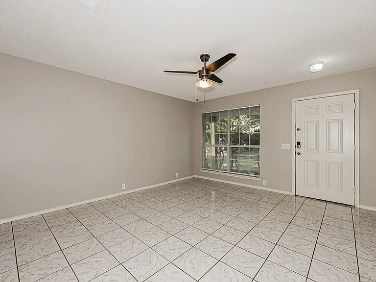 8524 Gatlinburg Dr — Photo 5