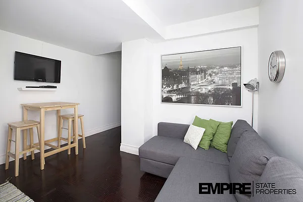 Rented by Empire State Properties | media 2