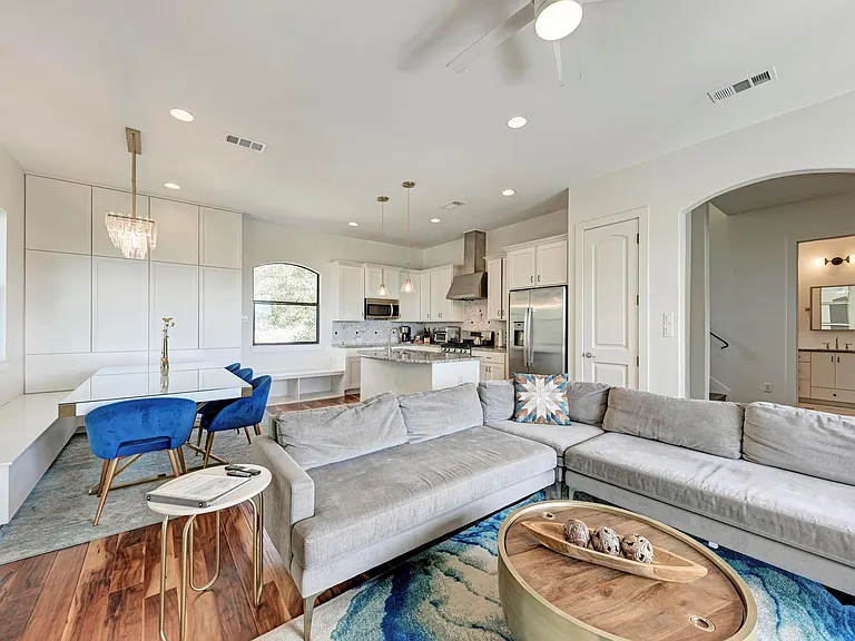 13803 Lake View Dr — Photo 20