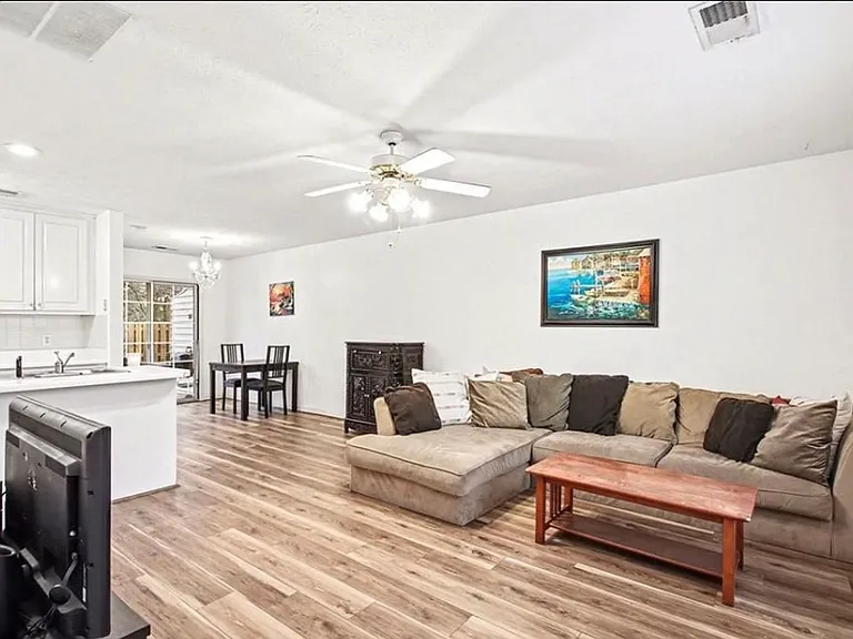 2834 Florence Dr — Photo 6