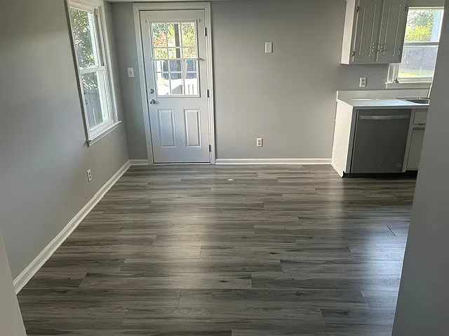 3 bed, 2.5 bath, 1458 sqft, $1,800 — Photo 4