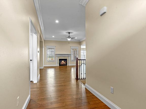 2nd image of 1809 Spartan Dr