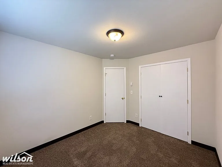 604 S 2nd St — Photo 9