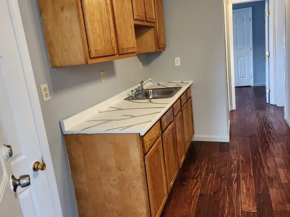 89 Highland Ave #3, Bridgeport, CT 06604