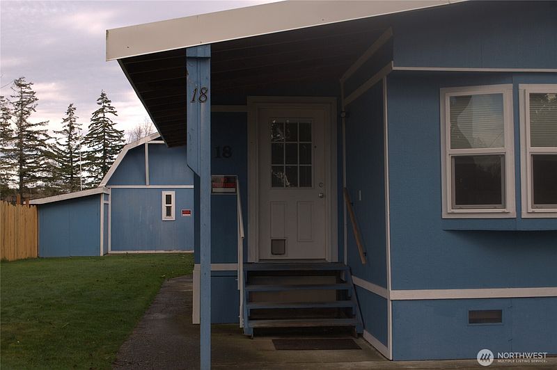 3rd image of 7136 Portal Way