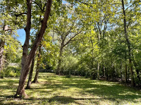 141 Iroquois Trl S, Wood Dale, IL 60191