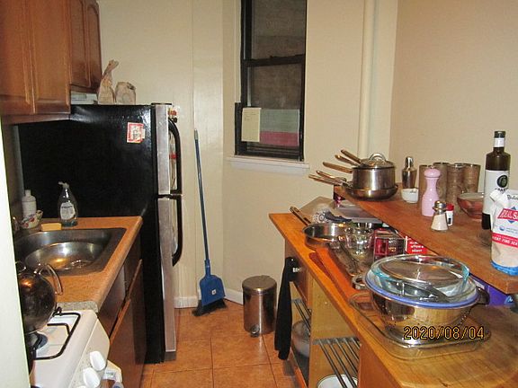 5th image of 32 Rogers Ave #15