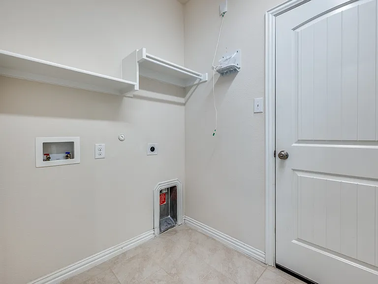 6120 Hightower St — Photo 1