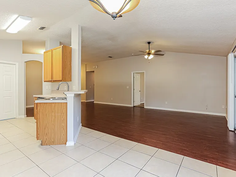 3382 Westfield Dr — Photo 8