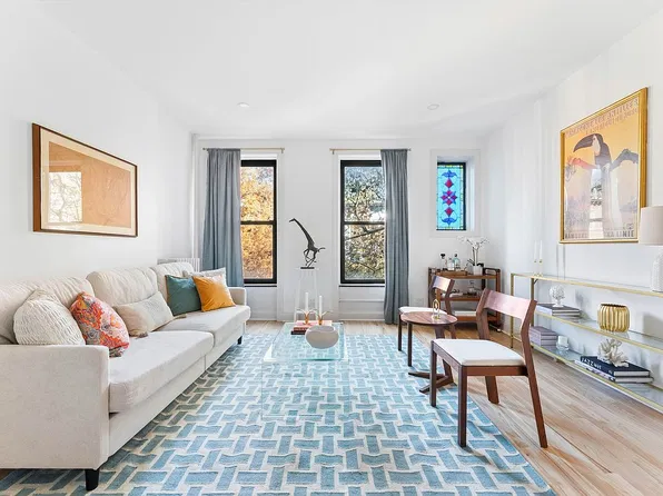 378 7th St APT 2R, Brooklyn, NY 11215