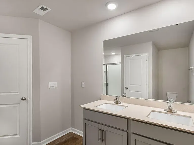 451 David Hill Dr — Photo 13
