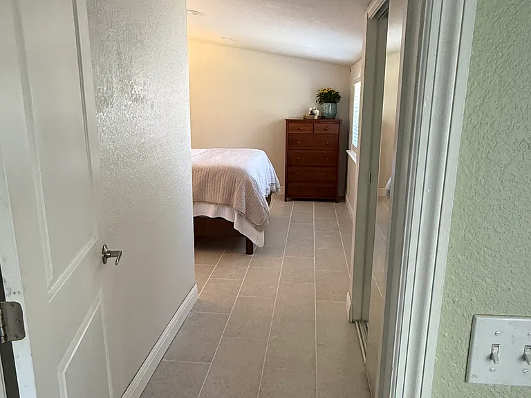 8304 75th Pl — Photo 11