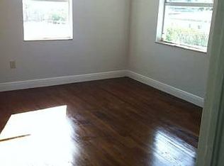 933 79th Ter, Miami Beach, FL 33141