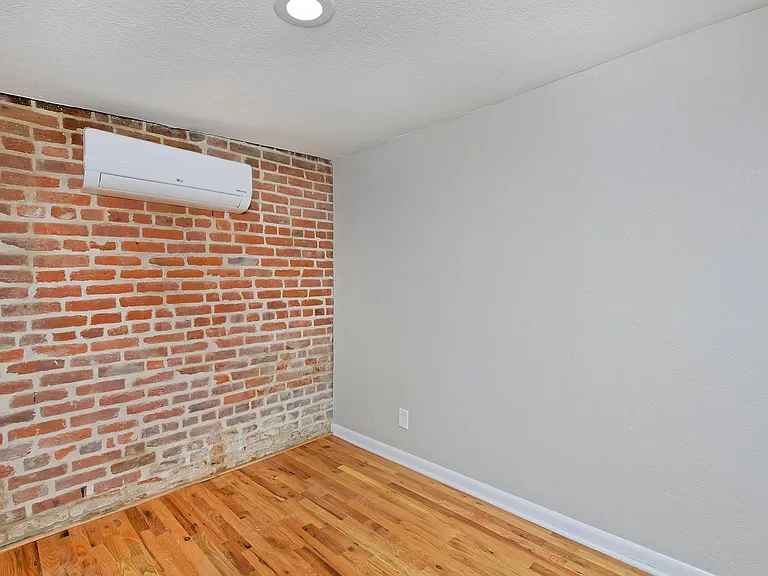 3374 W 32nd Ave — Photo 16