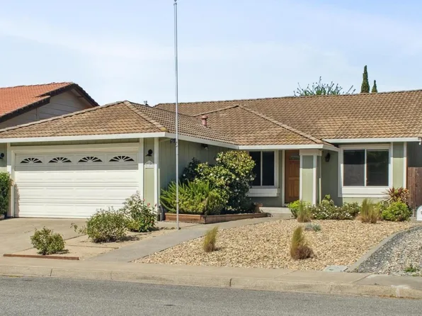 108 Banff Way, Petaluma, CA 94954