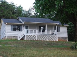 202 Wauka Mountain Rd, Clermont, GA 30527