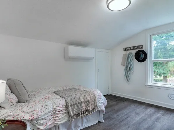 14244 29th Ave S, Seatac, WA 98168