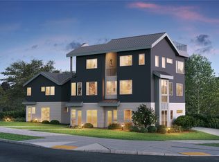 207 NE 43rd St, Seattle, WA 98105