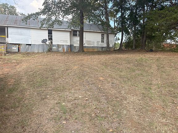 2nd image of 825 Highland Ave