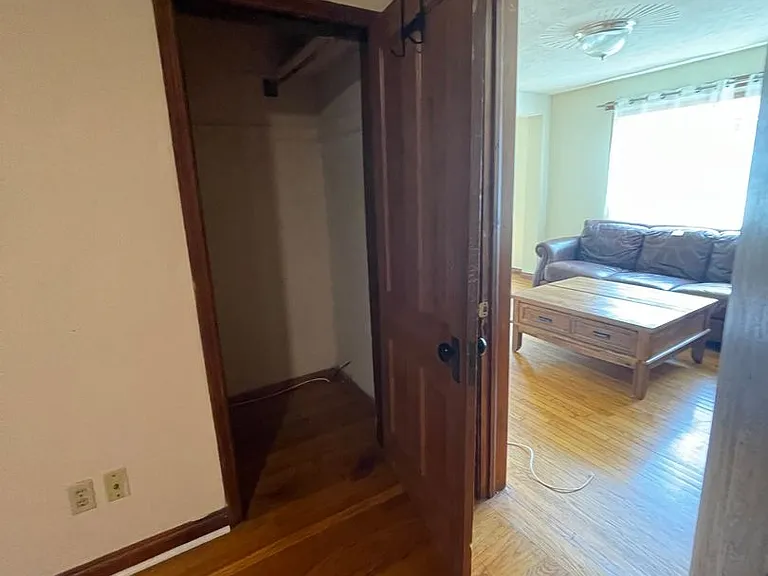 65 E Norwich Ave — Photo 33